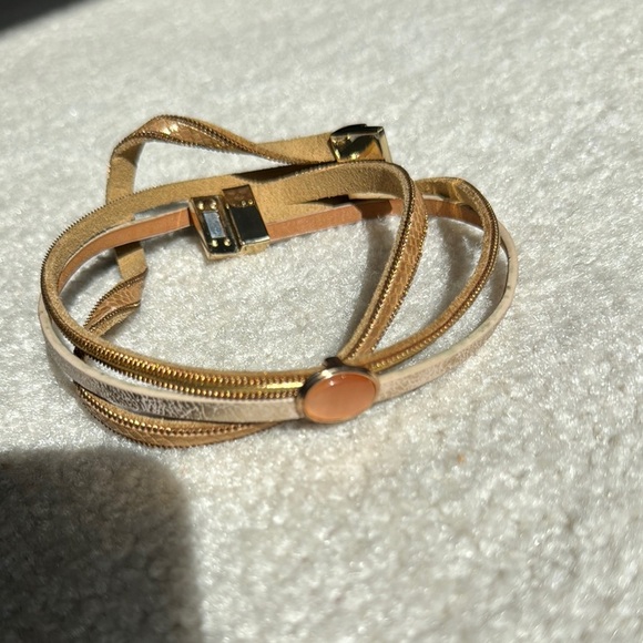 Bracelet or choker with magnetic closure. - Picture 3 of 3